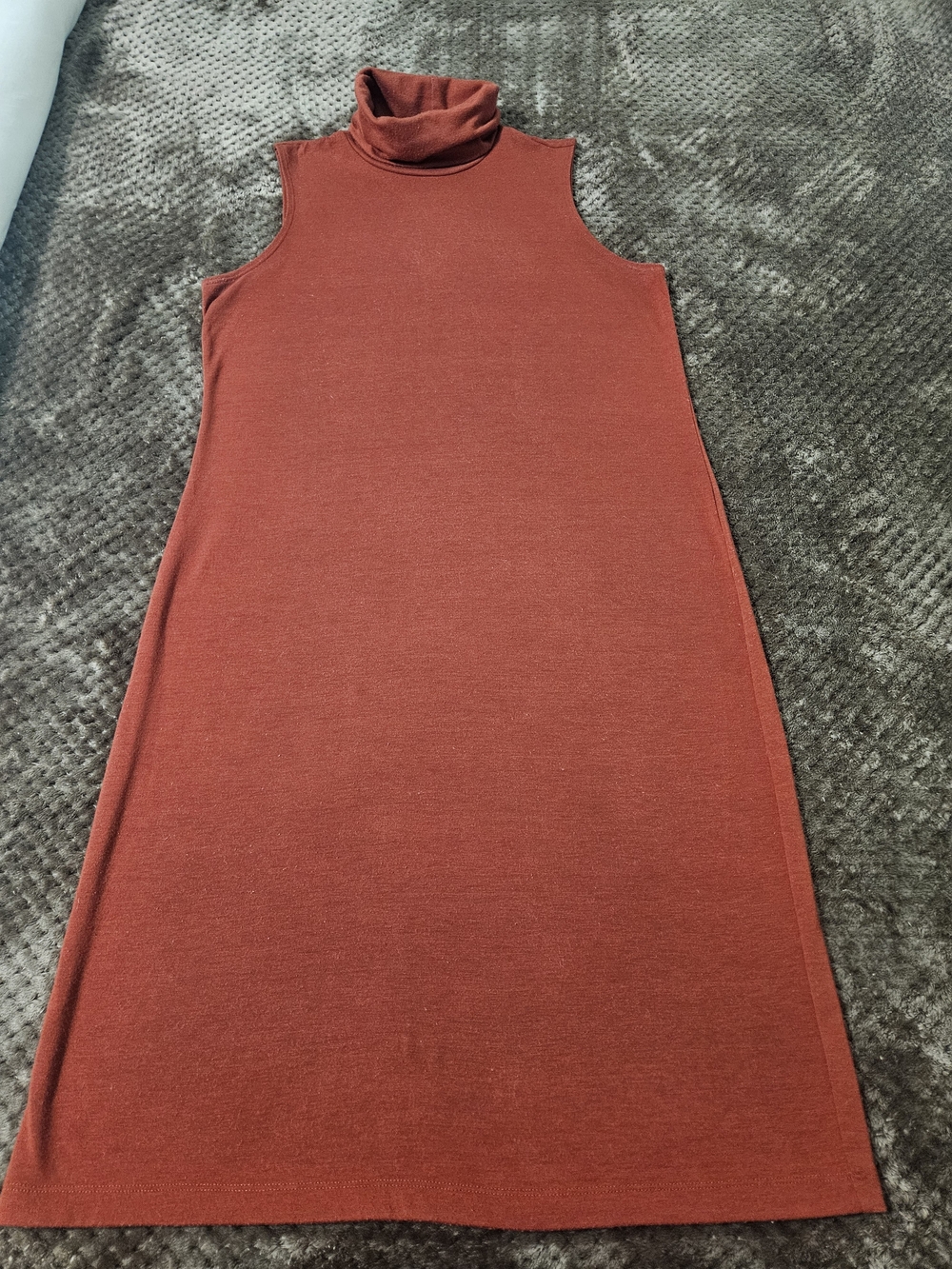 Old Navy Sleeveless Turtleneck Midi Dress in Rust Orange